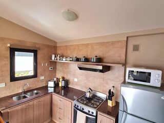 Foto 7 de Departamento en alquiler permanente con vista al lago, km 5 a metros de Av Bustillo