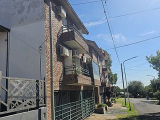 Foto 9 de VENDO DTO 3 DORM. CON COCHERA ZONA THOMPSON
