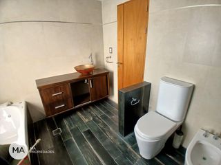 Foto 23 de Casa 4 dormitorios con jardín y pileta - Miraflores - Funes | Alquiler