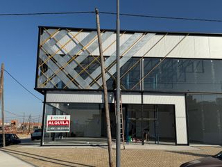 Foto 2 de Local Comercial en Alquiler - 118 m2 en DOCTA URBANIZACION