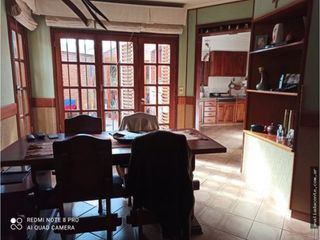Foto 4 de Roffo y F. Acosta Precioso Chalet 4 Amb. Quincho. Gran parque