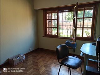 Foto 20 de Roffo y F. Acosta Precioso Chalet 4 Amb. Quincho. Gran parque