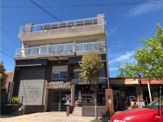 Foto 1 de INMUEBLE EN BLOCK 2 VIVIENDAS + 3 LOCALES