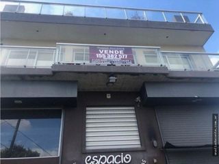 Foto 3 de INMUEBLE EN BLOCK 2 VIVIENDAS + 3 LOCALES