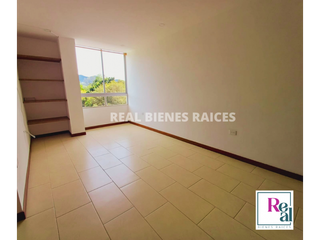 Foto 5 de Apartamento en arriendo – 4º piso con ascensor