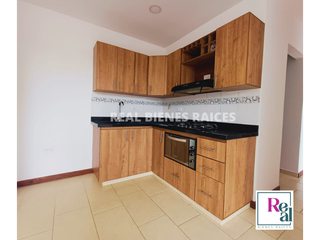 Foto 2 de Apartamento en arriendo – 4º piso con ascensor