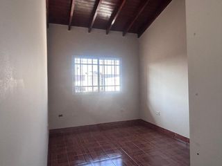 Foto 12 de Casa PH en alquiler en Monte Chingolo