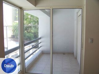 Foto 18 de Amplio y lindo Dpto. 1 D en alquiler Casanova al 500 $ 500.000+ Exp.