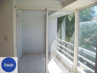 Foto 12 de Amplio y lindo Dpto. 1 D en alquiler Casanova al 500 $ 500.000+ Exp.