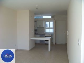 Foto 13 de Amplio y lindo Dpto. 1 D en alquiler Casanova al 500 $ 500.000+ Exp.