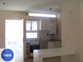 Foto 19 de Amplio y lindo Dpto. 1 D en alquiler Casanova al 500 $ 500.000+ Exp.