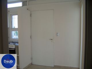 Foto 7 de Amplio y lindo Dpto. 1 D en alquiler Casanova al 500 $ 500.000+ Exp.