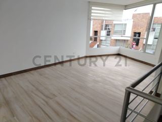 Foto 3 de EN RENTA CASA 3 DORMITORIOS CON BAÑO Y CLOSET 115m2
