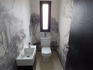 Foto 6 de Exclusivo Depto con vista al Paseo de la Costa - Nqn - (Toilette - baño - vestidor - dos balcones)