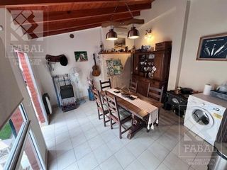 Foto 22 de Casa venta Santa Genoveva, 3 dormitorios, pileta y quincho