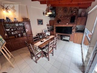 Foto 21 de Casa venta Santa Genoveva, 3 dormitorios, pileta y quincho