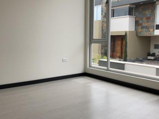 Foto 7 de ARRIENDO CASA ALTAVISTA DE NAYON  $ 1.280