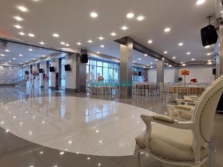 Foto 1 de Edificios Alquiler AV. Alfredo Mendiola Piso 2 - LOS OLIVOS
