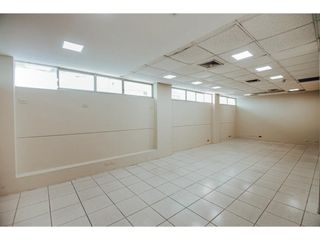Foto 4 de Kennedy, Oficina en Venta, 170m2, 1 Ambiente