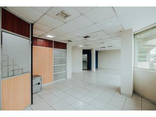 Foto 5 de Kennedy, Oficina en Venta, 170m2, 1 Ambiente