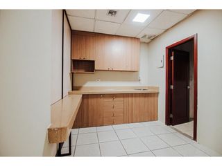 Foto 6 de Kennedy, Oficina en Venta, 170m2, 1 Ambiente