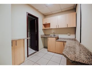 Foto 10 de Kennedy, Oficina en Venta, 170m2, 1 Ambiente