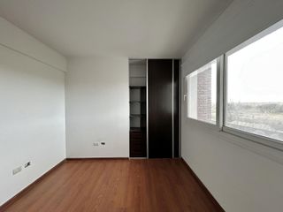 Foto 9 de Departamento en Alquiler, cochera  y vista al Río, Edificio Robles I, Bahía Grande, Nordelta.