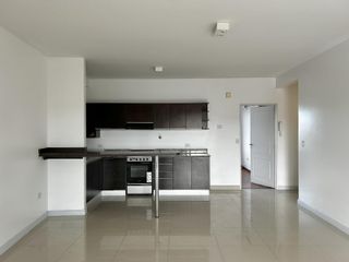 Foto 3 de Departamento en Alquiler, cochera  y vista al Río, Edificio Robles I, Bahía Grande, Nordelta.