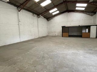Foto 6 de Arriendo galpón almacenamiento industrial norte de Quito parque los recuerdos