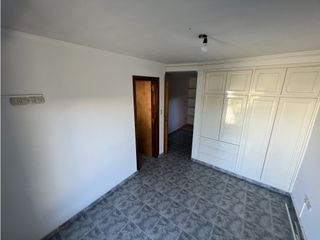 Foto 10 de Residencial-Depto. 1er piso a la calle!