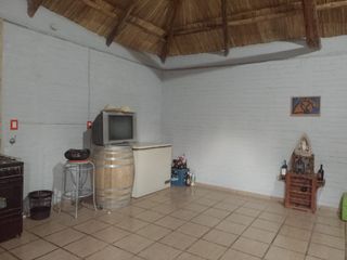 Foto 7 de SE VENDE TERRENO DE 2000 M2 CON QUINCHO Y PISCINA