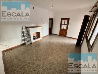 Foto 4 de CASA 3 DORM, JARDÍN, QUINCHO EN ALQUILER