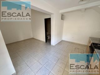 Foto 2 de CASA INTERNA DE 2 DORM. CON PATIO, PASILLO EXCLUSIVO