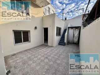 Foto 1 de CASA INTERNA DE 2 DORM. CON PATIO, PASILLO EXCLUSIVO