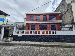 Foto 1 de Venta Casa Independiente de 71 m² en Terreno de 291 m², San Fernando Sur de Quito