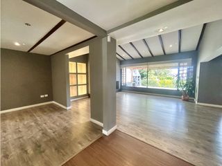 Foto 7 de INCREIBLE CASA EN SANTA ANA ORIENTAL-GRAN JARDIN-VENTA-RENTA