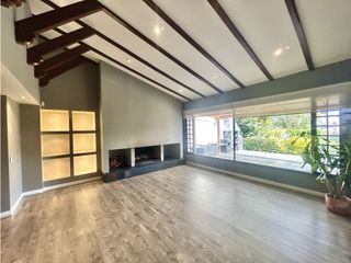 Foto 8 de INCREIBLE CASA EN SANTA ANA ORIENTAL-GRAN JARDIN-VENTA-RENTA