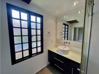 Foto 16 de INCREIBLE CASA EN SANTA ANA ORIENTAL-GRAN JARDIN-VENTA-RENTA