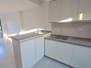 Foto 1 de GREENWOOD ALQUILA DUPLEX A ESTRENAR EN MAIPU.