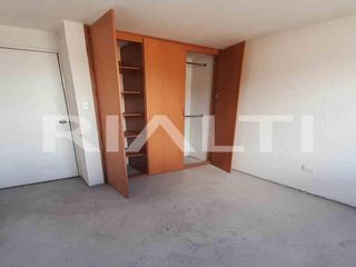 Foto 2 de Casa de 6 Habs. en Venta Sector el Recreo-La Clemencia