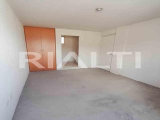 Foto 3 de Casa de 6 Habs. en Venta Sector el Recreo-La Clemencia