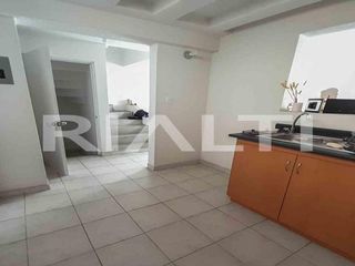 Foto 10 de Casa de 6 Habs. en Venta Sector el Recreo-La Clemencia
