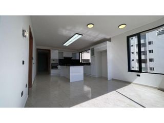 Foto 2 de Departamento en González Suárez 389 m² en renta – vista y lujo total