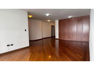 Foto 24 de Departamento en González Suárez 389 m² en renta – vista y lujo total