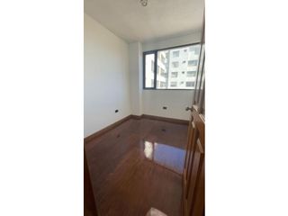 Foto 11 de Departamento en González Suárez 389 m² en renta – vista y lujo total