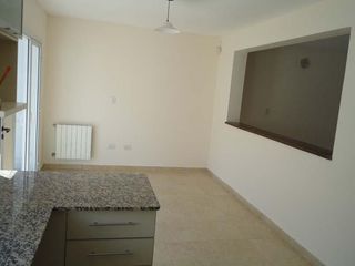 Foto 4 de Hermosa casa 3 dormitorios zona centro
