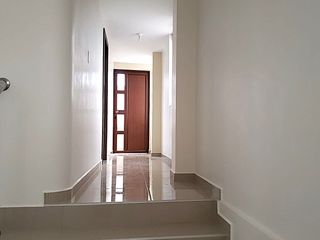 Foto 5 de Por estrenar casa amplia de 3 plantas en Martínez - Ambato
