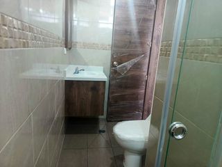 Foto 21 de Por estrenar casa amplia de 3 plantas en Martínez - Ambato