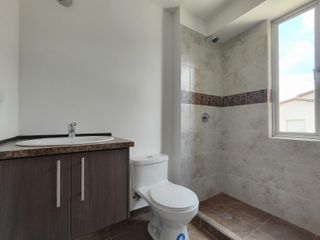 Foto 13 de Casa por Estrenar 4 Dorm. con Terraza y Jardín Conjunto con Piscina