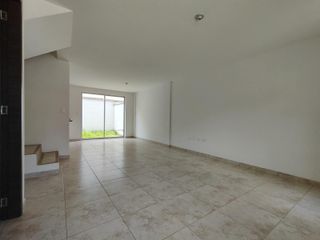Foto 3 de Casa por Estrenar 4 Dorm. con Terraza y Jardín Conjunto con Piscina